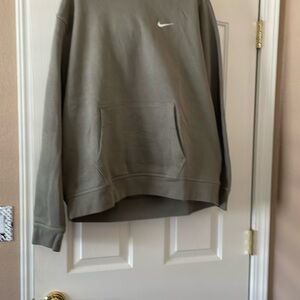 NWOT Mens Nike XXL Light Olive Hoodie